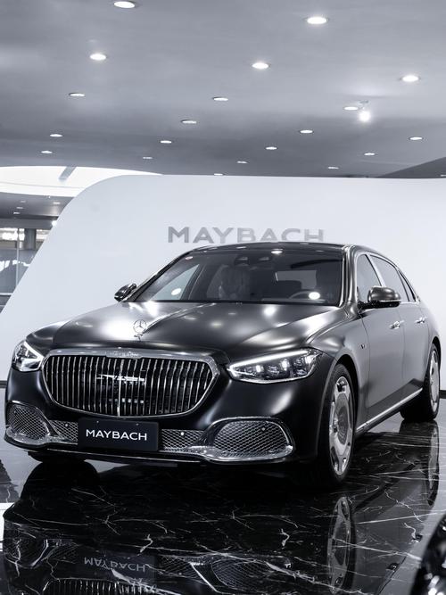 成都137岚图汽车的售后服务让用户无忧出行，迈巴赫未来的豪华车趋势